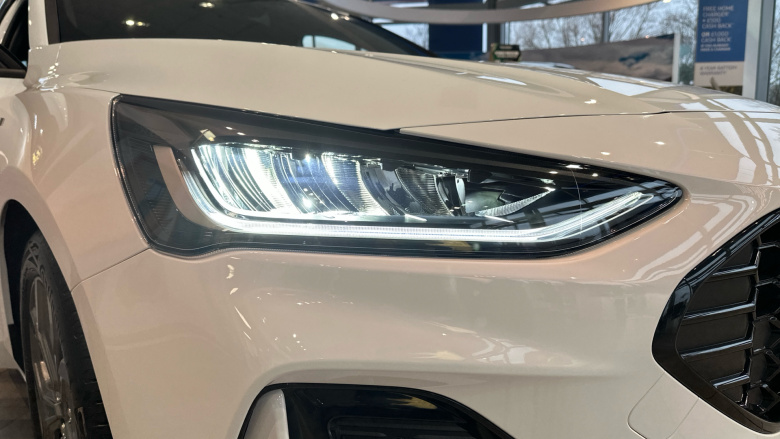 Ford Focus 1.0 EcoBoost Hybrid mHEV 155 ST-Line 5dr Auto Petrol Hatchback